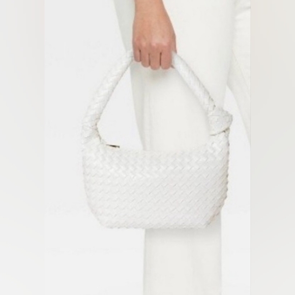 White Quilted Hobo Bag with Textured Design - Picture 3 of 5